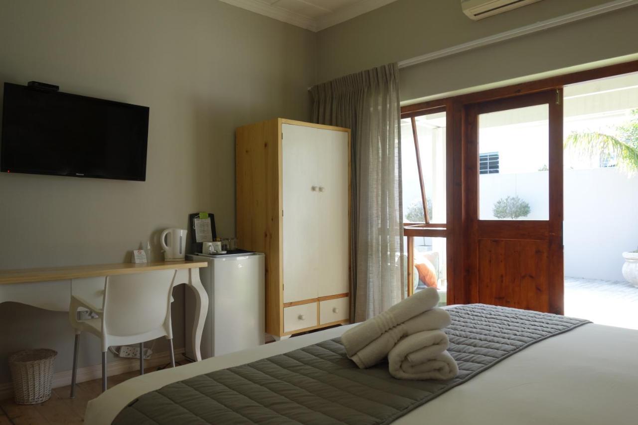 Two Fat Owls Guesthouse George Exterior foto
