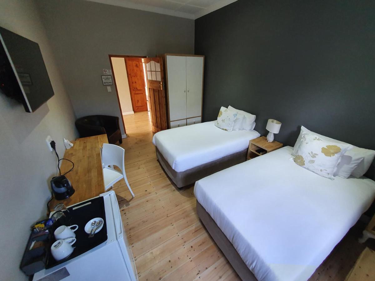 Two Fat Owls Guesthouse George Exterior foto