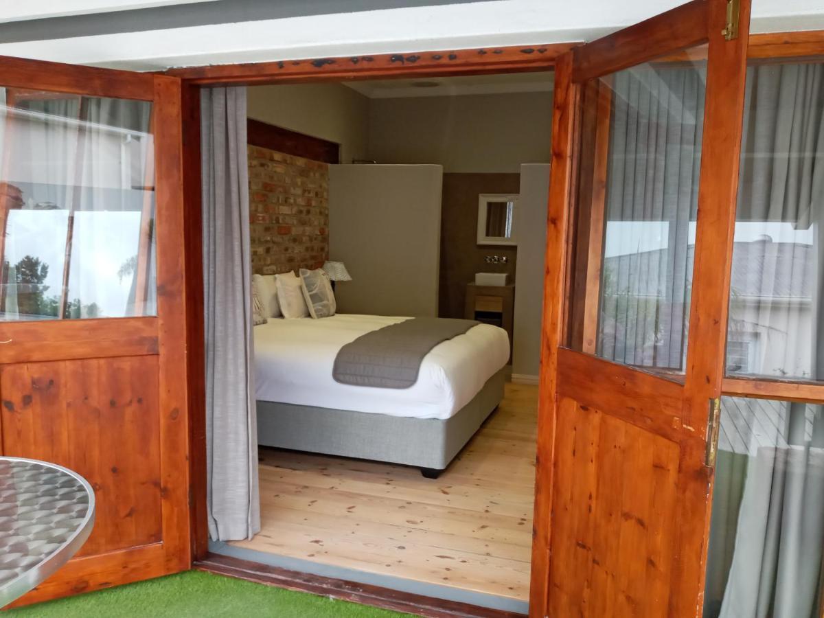 Two Fat Owls Guesthouse George Exterior foto